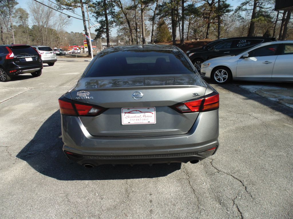 2020 Nissan Altima Image 7