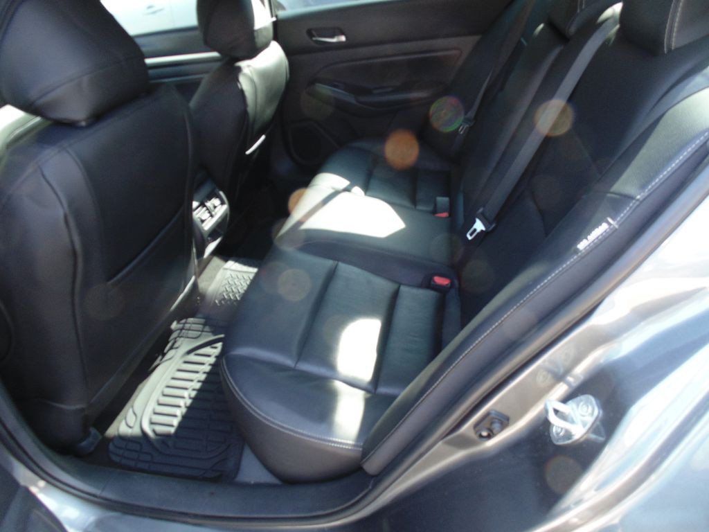 2020 Nissan Altima Image 13