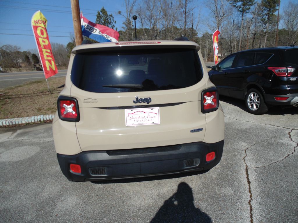 2015 Jeep Renegade Image 7