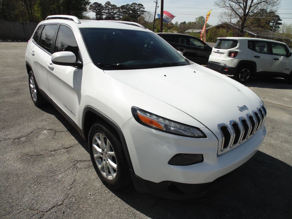 2017 Jeep Cherokee Image 4