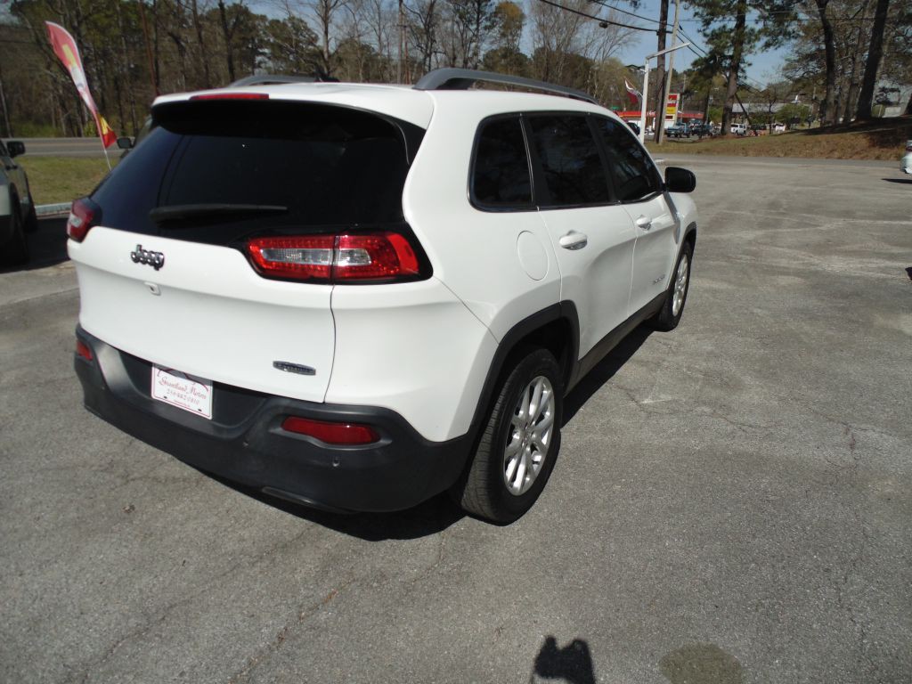 2017 Jeep Cherokee Image 6