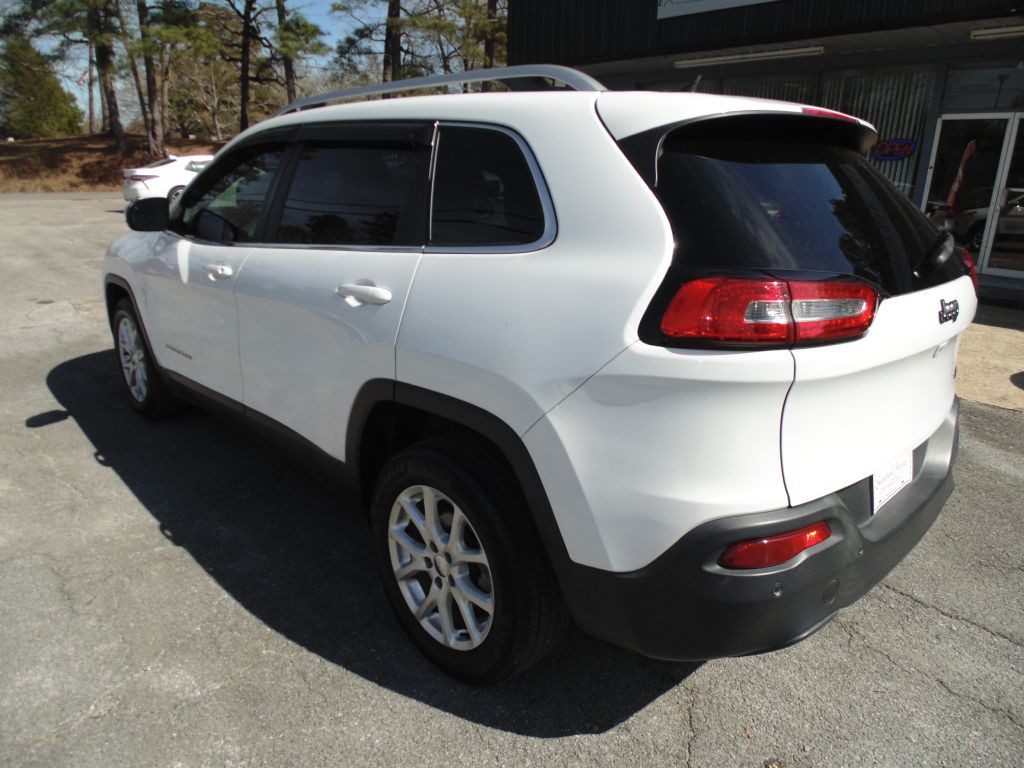 2017 Jeep Cherokee Image 8