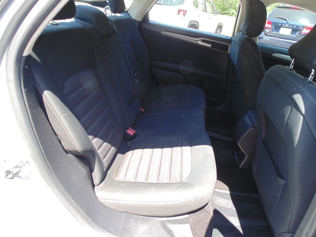 2018 Ford Fusion Image 11