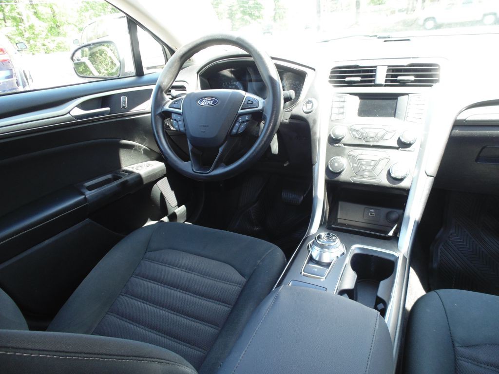 2018 Ford Fusion Image 12