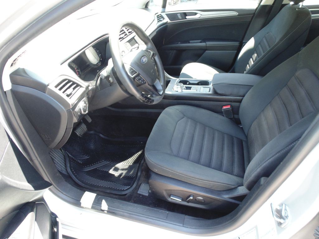 2018 Ford Fusion Image 15