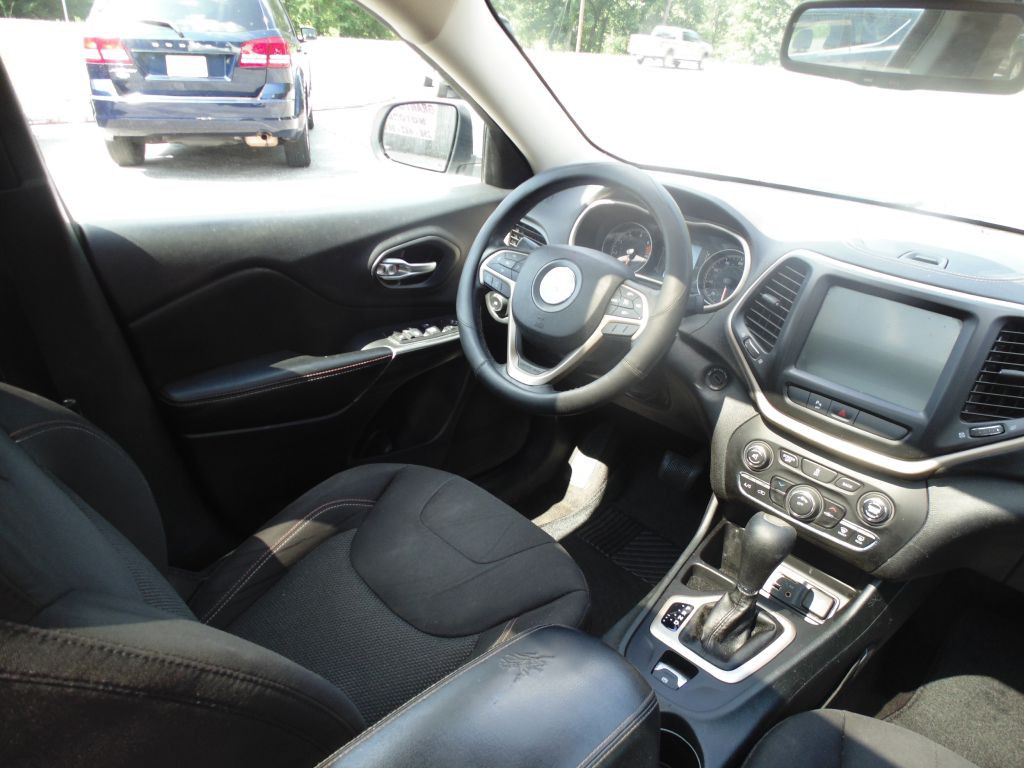 2016 Jeep Cherokee Image 10