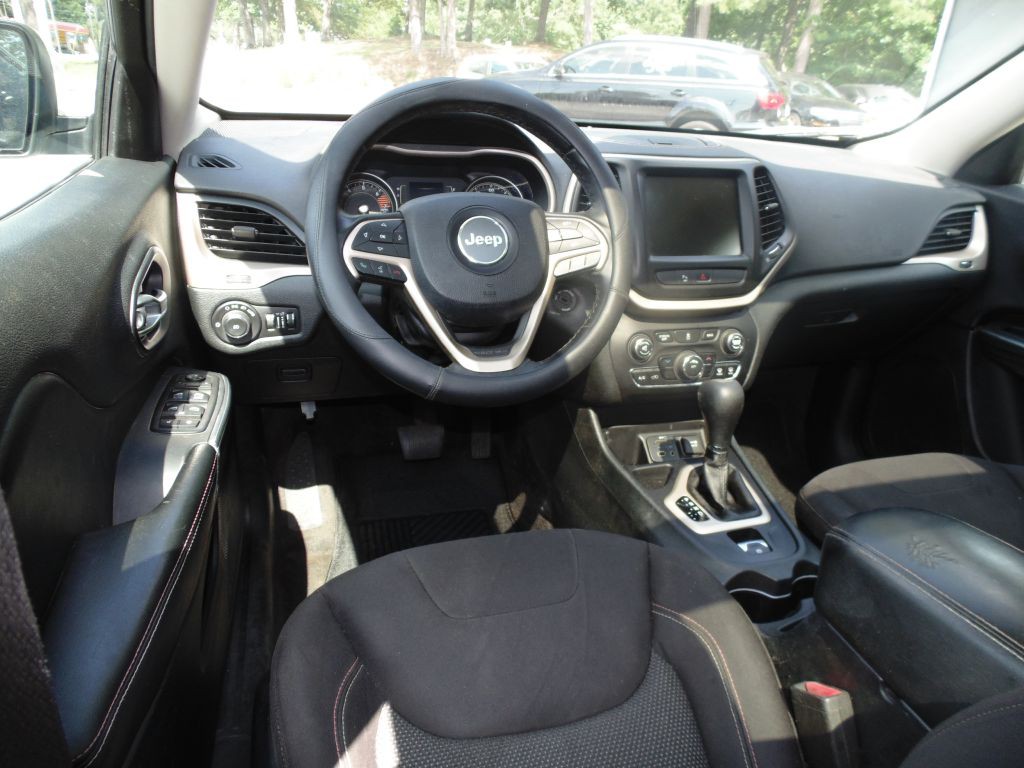 2016 Jeep Cherokee Image 14