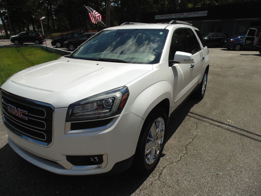 2017 GMC Acadia Image 2