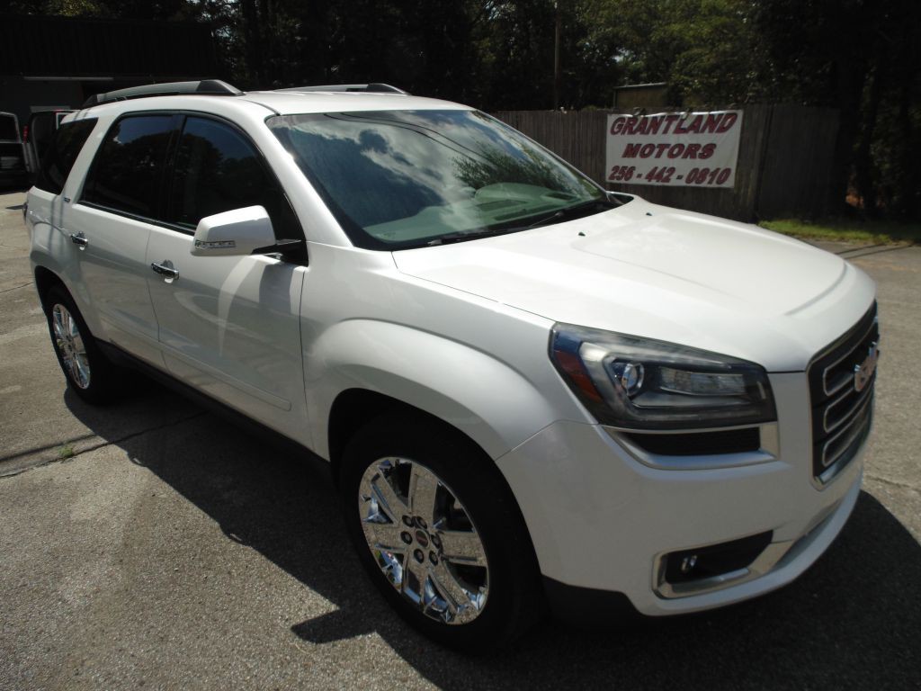 2017 GMC Acadia Image 4