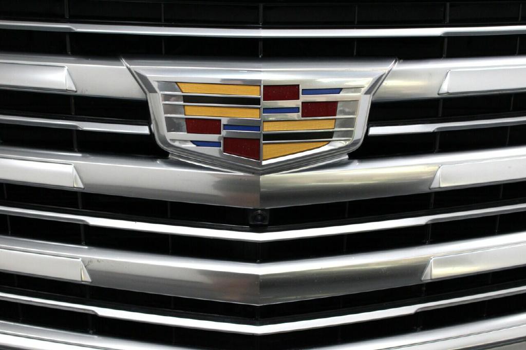 2015 Cadillac Escalade Image 14