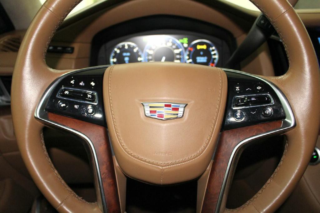 2015 Cadillac Escalade Image 27