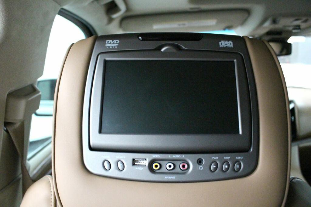 2015 Cadillac Escalade Image 41