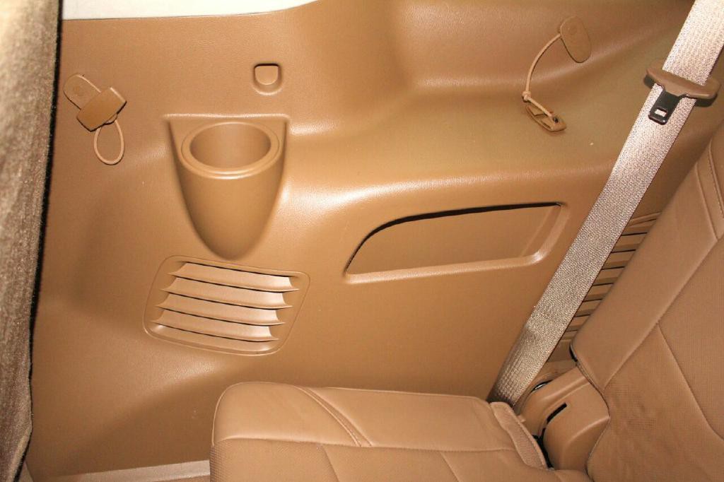 2015 Cadillac Escalade Image 46
