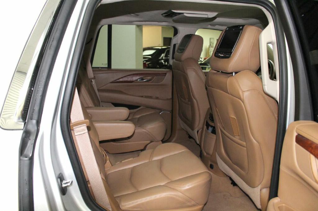 2015 Cadillac Escalade Image 51