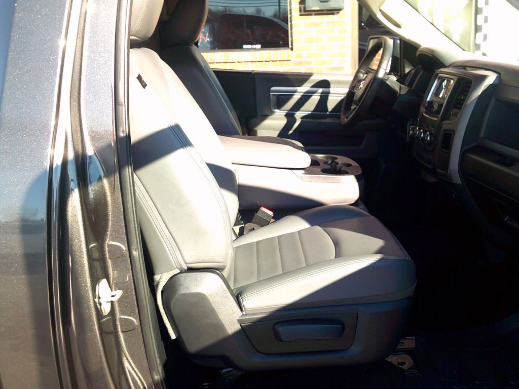 2017 RAM 1500 Image 8