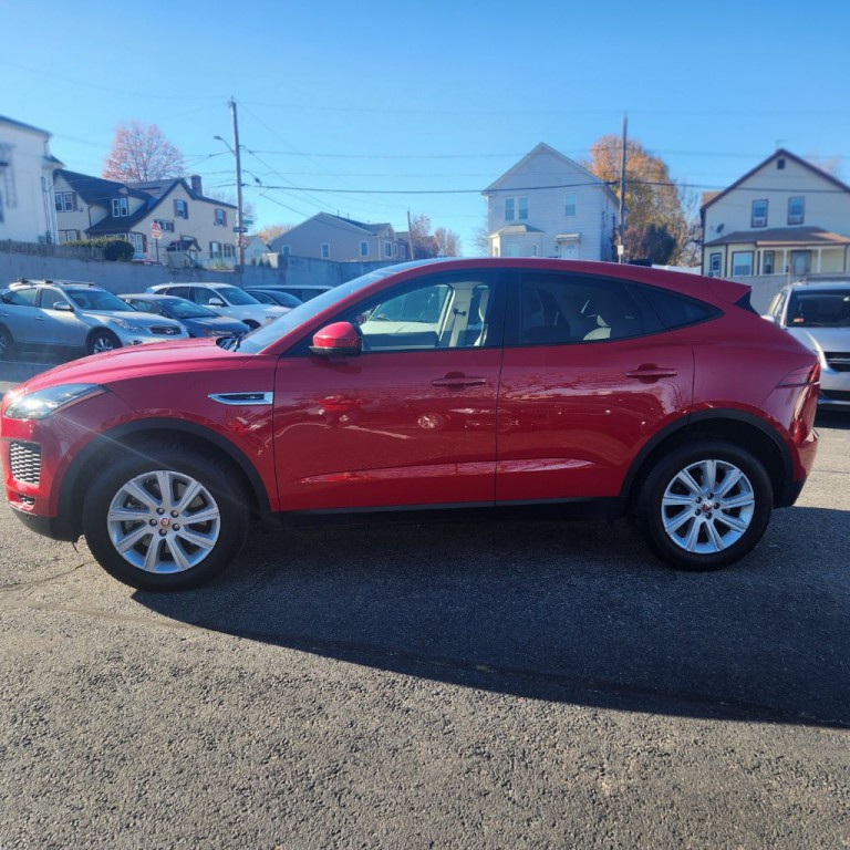 2019 Jaguar E-pace Image 2