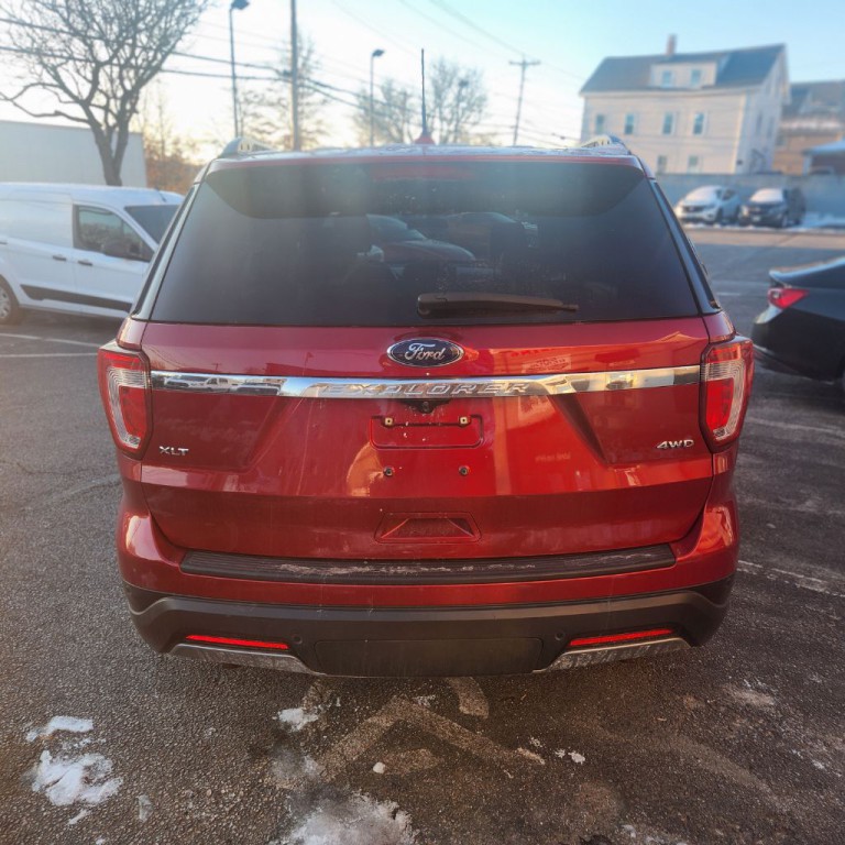 2019 Ford Explorer Image 8