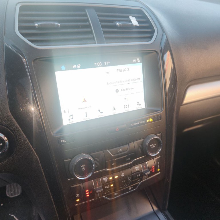2019 Ford Explorer Image 15