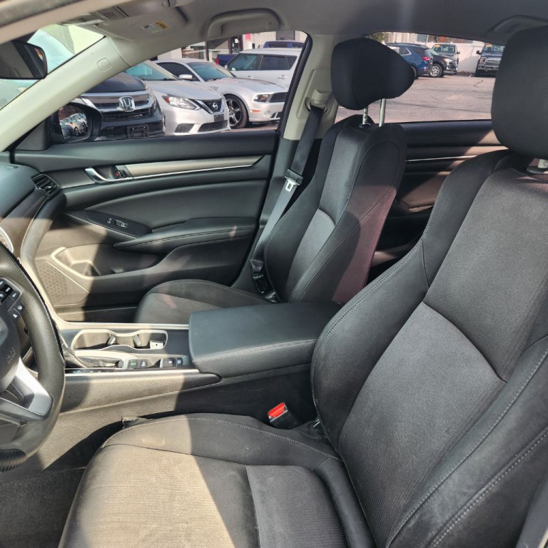 2021 Honda Accord Image 7