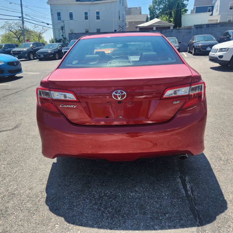 2012 Toyota Camry Image 5