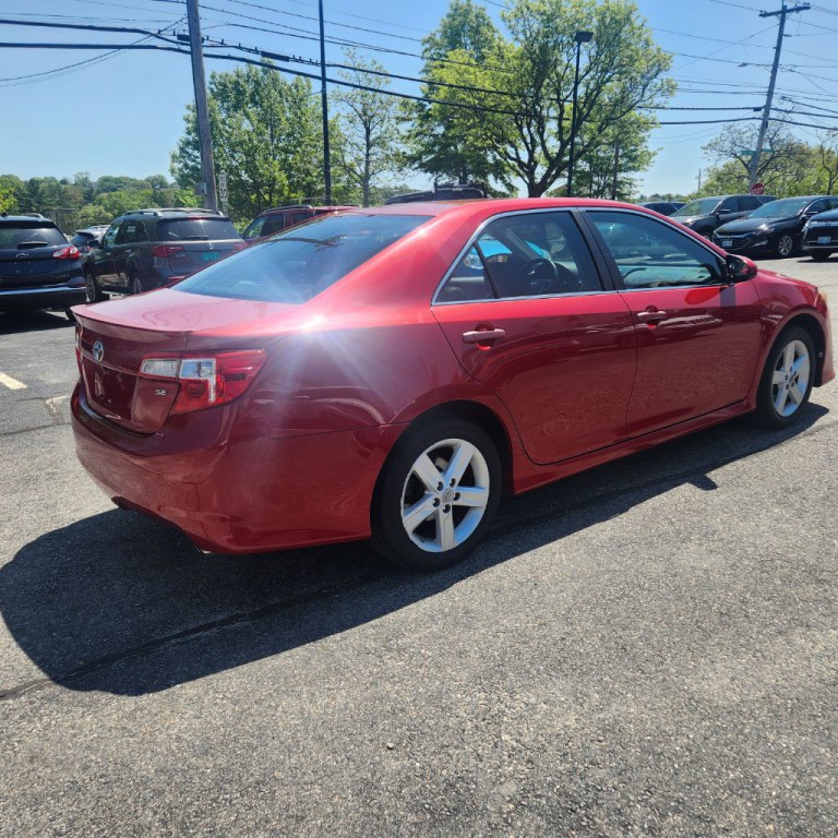 2012 Toyota Camry Image 6