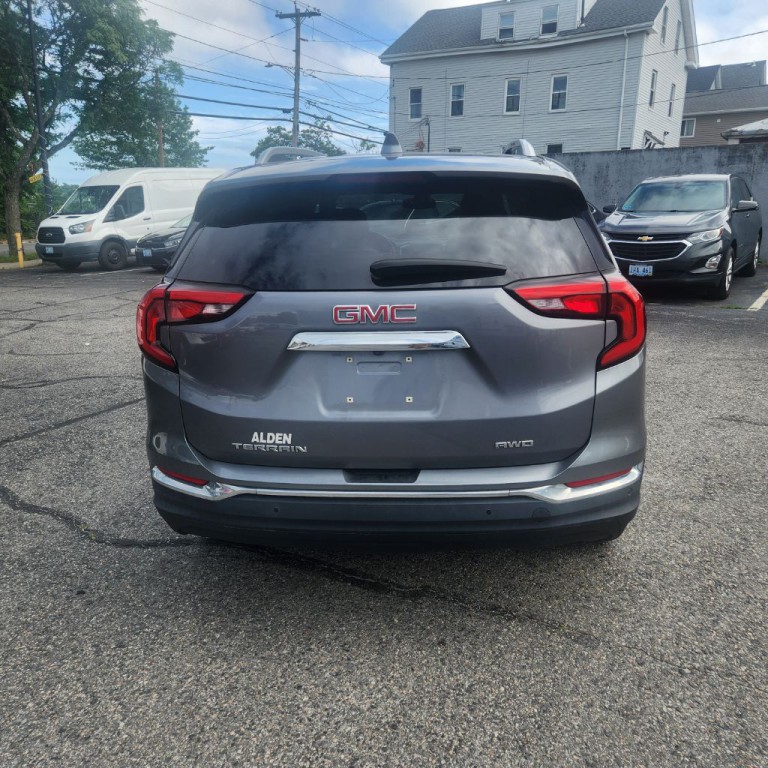 2018 GMC Terrain Image 3