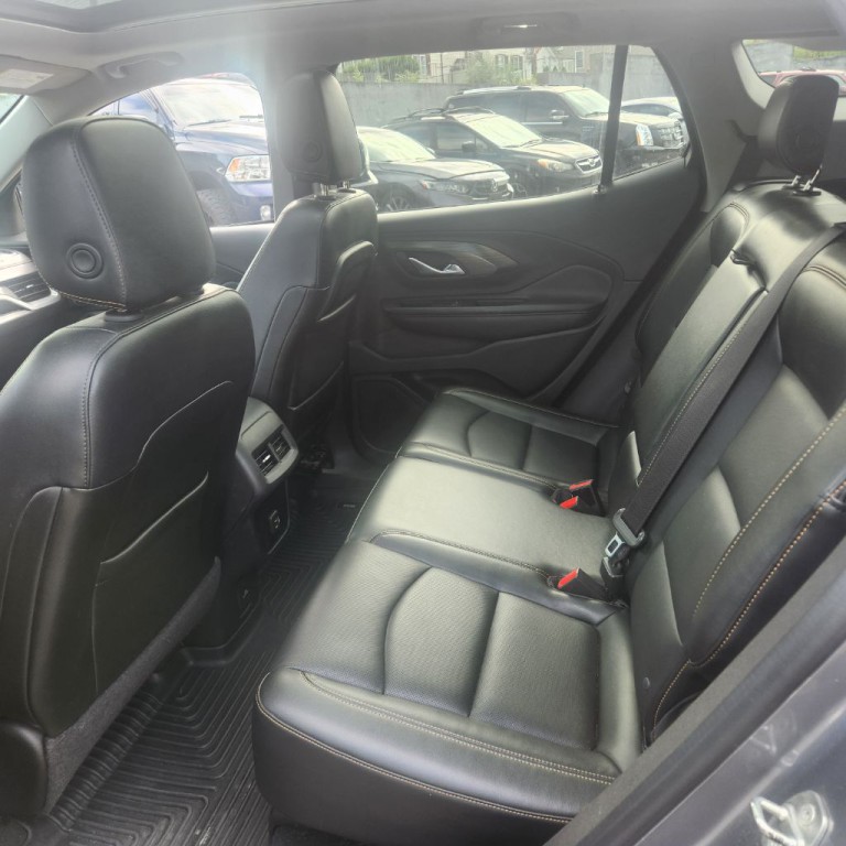 2018 GMC Terrain Image 12