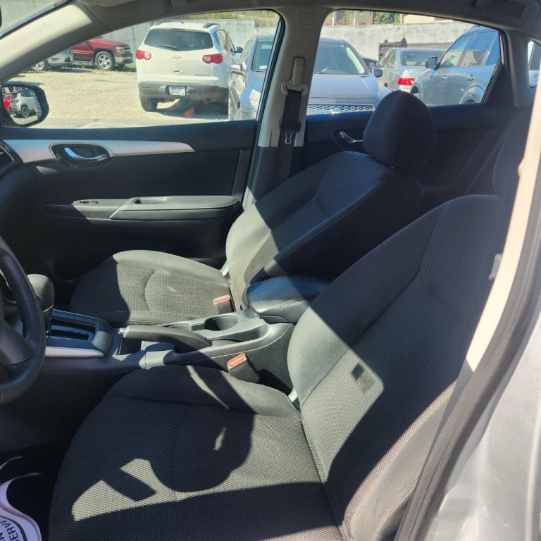 2019 Nissan Sentra Image 7