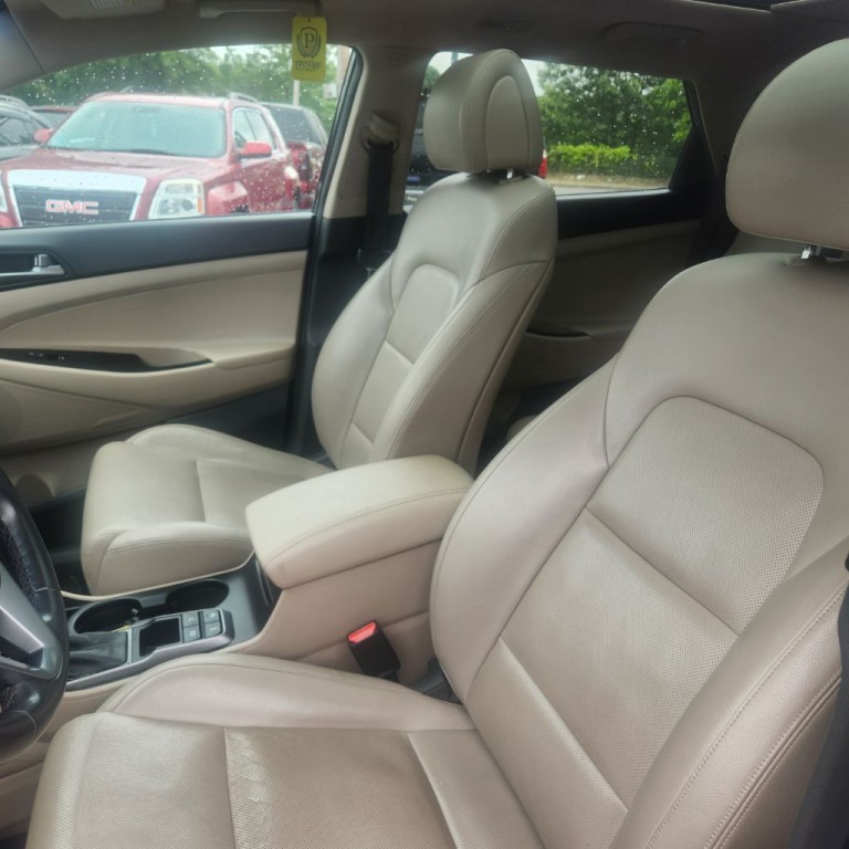 2016 Hyundai Tucson Image 8
