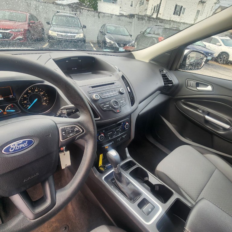 2017 Ford Escape Image 9