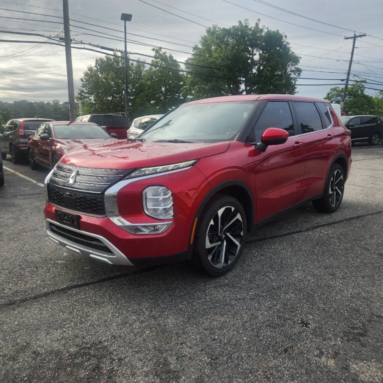 2022 Mitsubishi Outlander Image 5