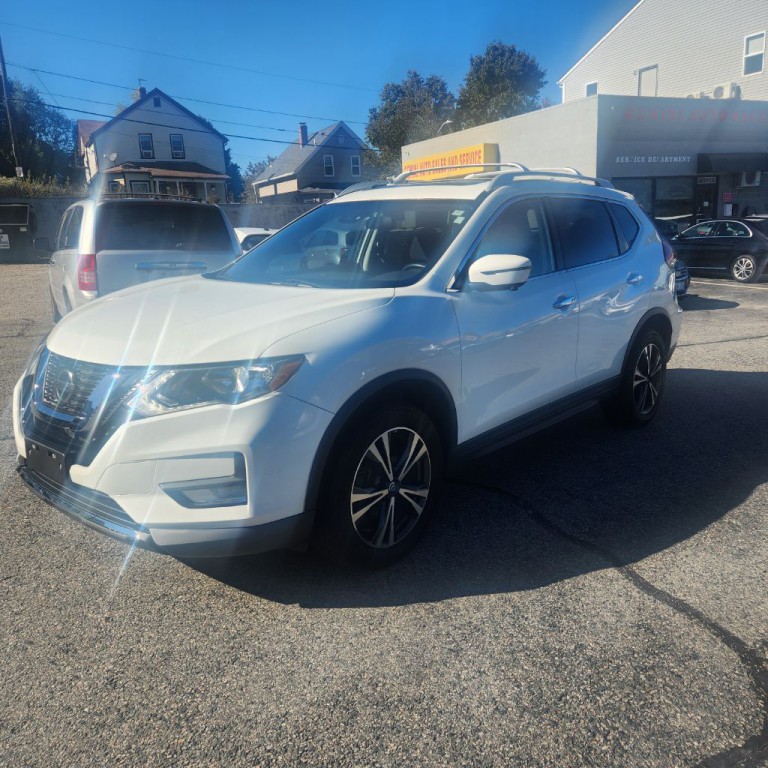 2020 Nissan Rogue Image 2