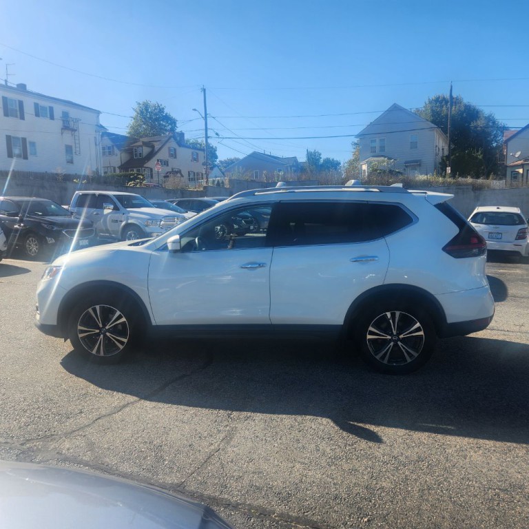 2020 Nissan Rogue Image 4