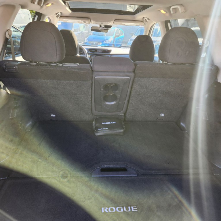 2020 Nissan Rogue Image 12