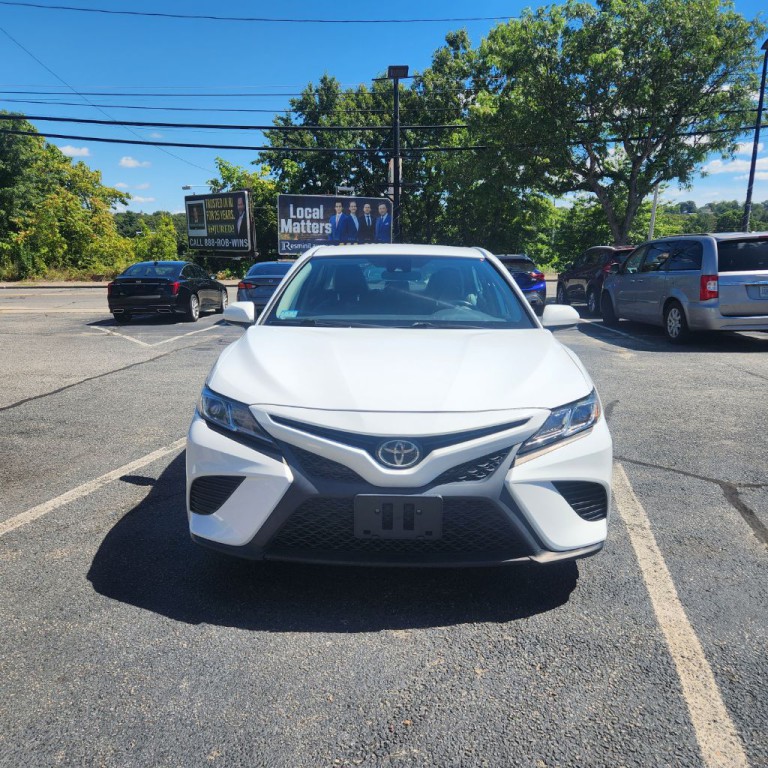 2019 Toyota Camry Image 1