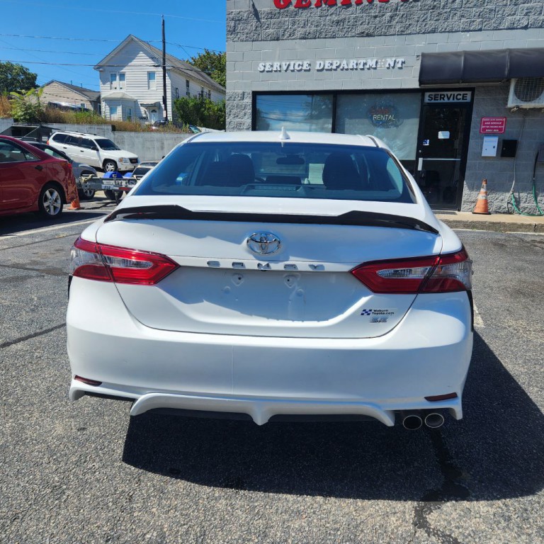 2019 Toyota Camry Image 6
