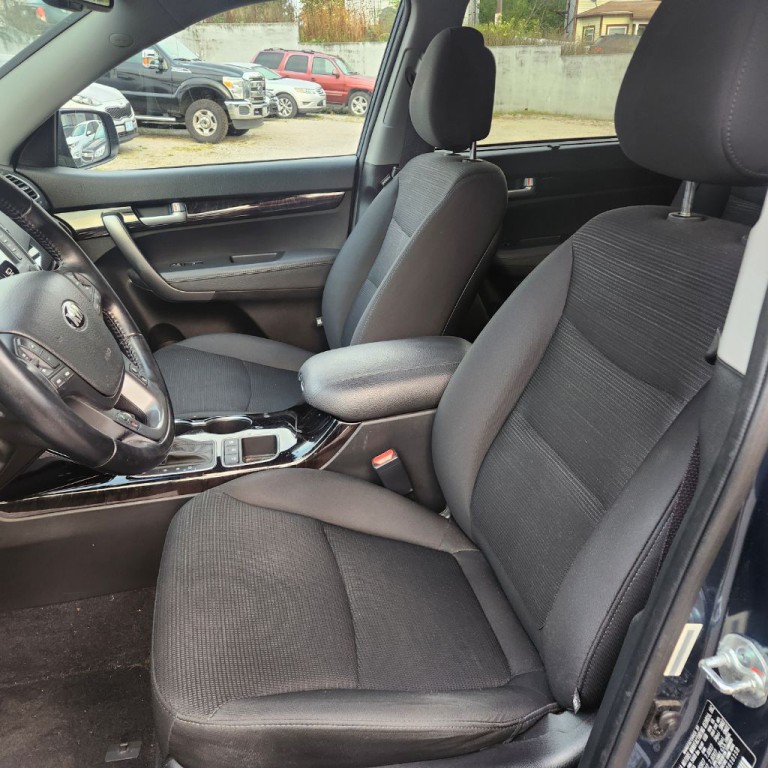 2015 Kia Sorento Image 9