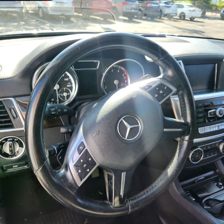2015 Mercedes-Benz GL-Class Image 10