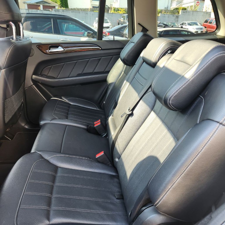 2015 Mercedes-Benz GL-Class Image 12