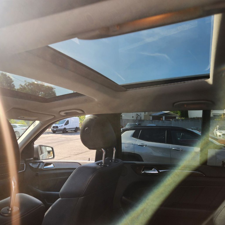 2015 Mercedes-Benz GL-Class Image 13