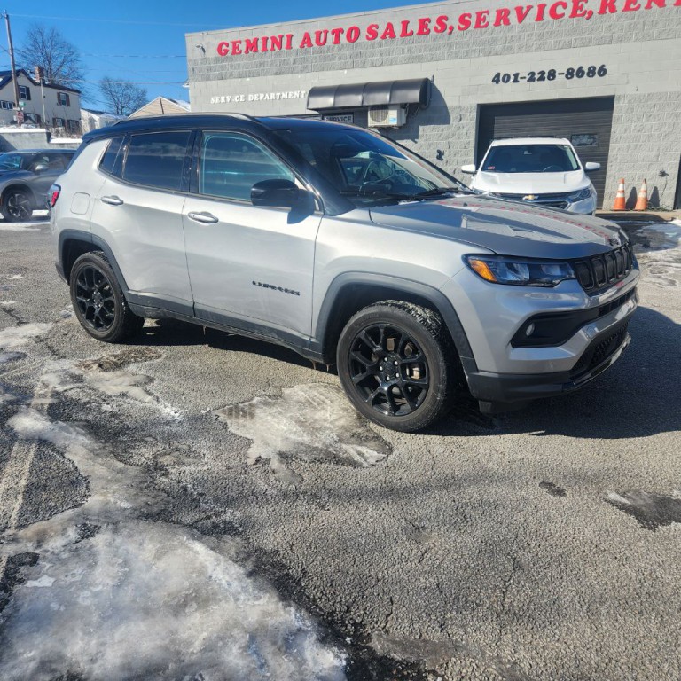 2022 Jeep Compass Image 3