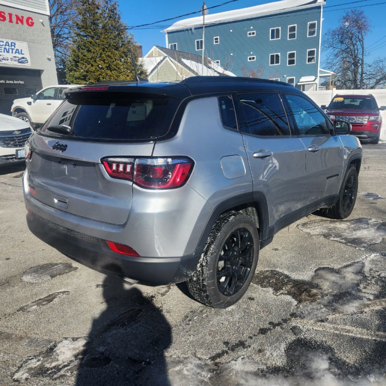 2022 Jeep Compass Image 6