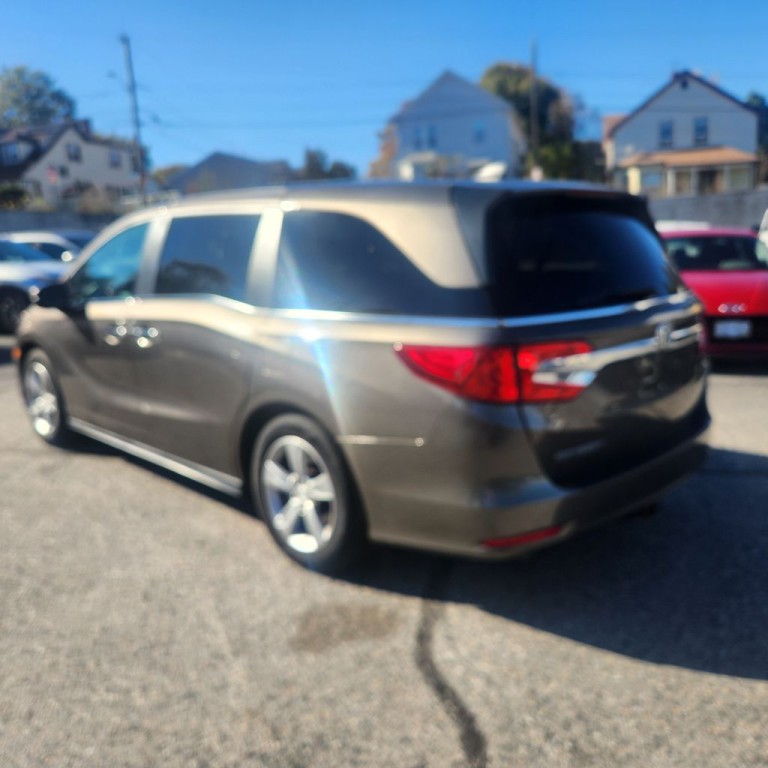 2018 Honda Odyssey Image 2