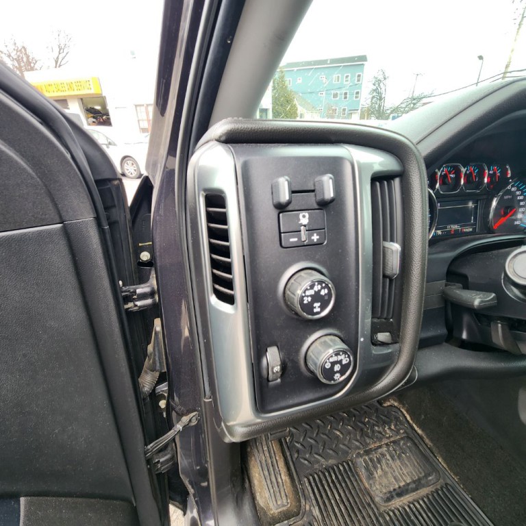 2016 Chevrolet Silverado 1500 Image 12