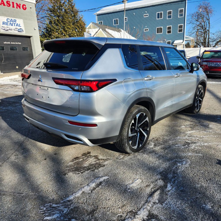 2023 Mitsubishi Outlander Image 5
