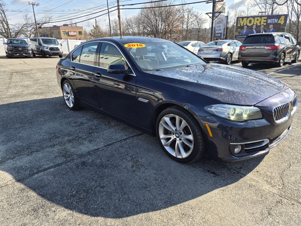 2016 BMW 5 Series Image 2