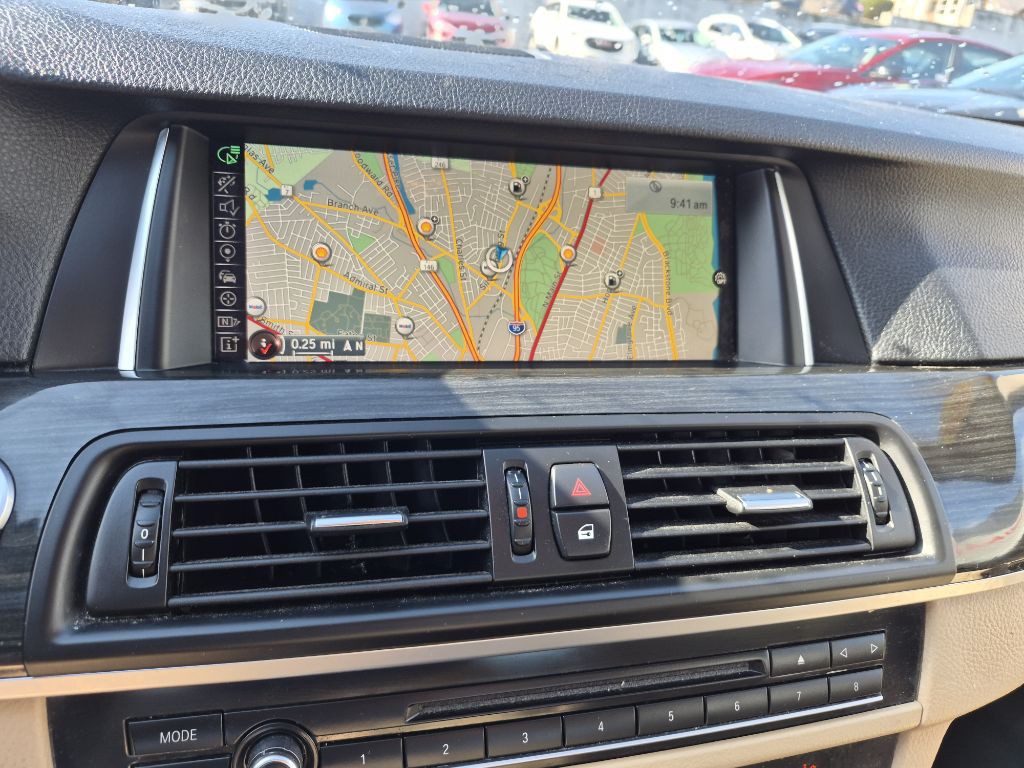 2016 BMW 5 Series Image 10