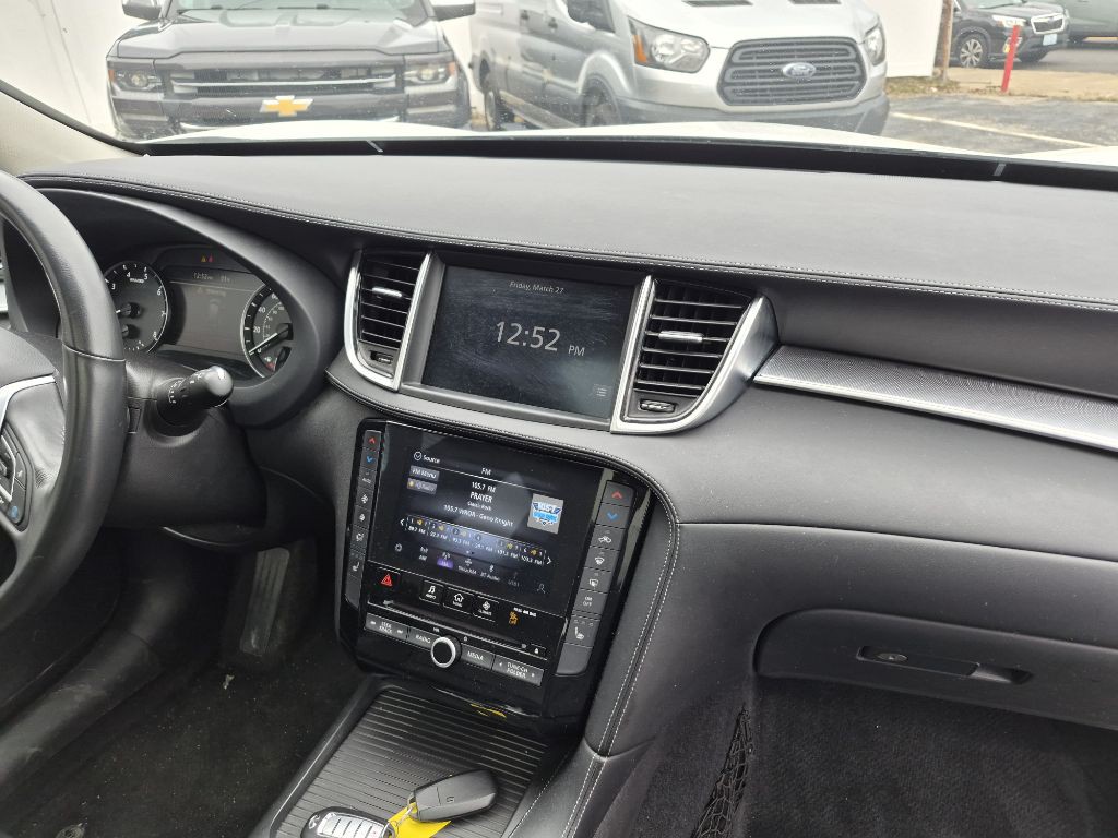 2021 INFINITI QX50 Image 11
