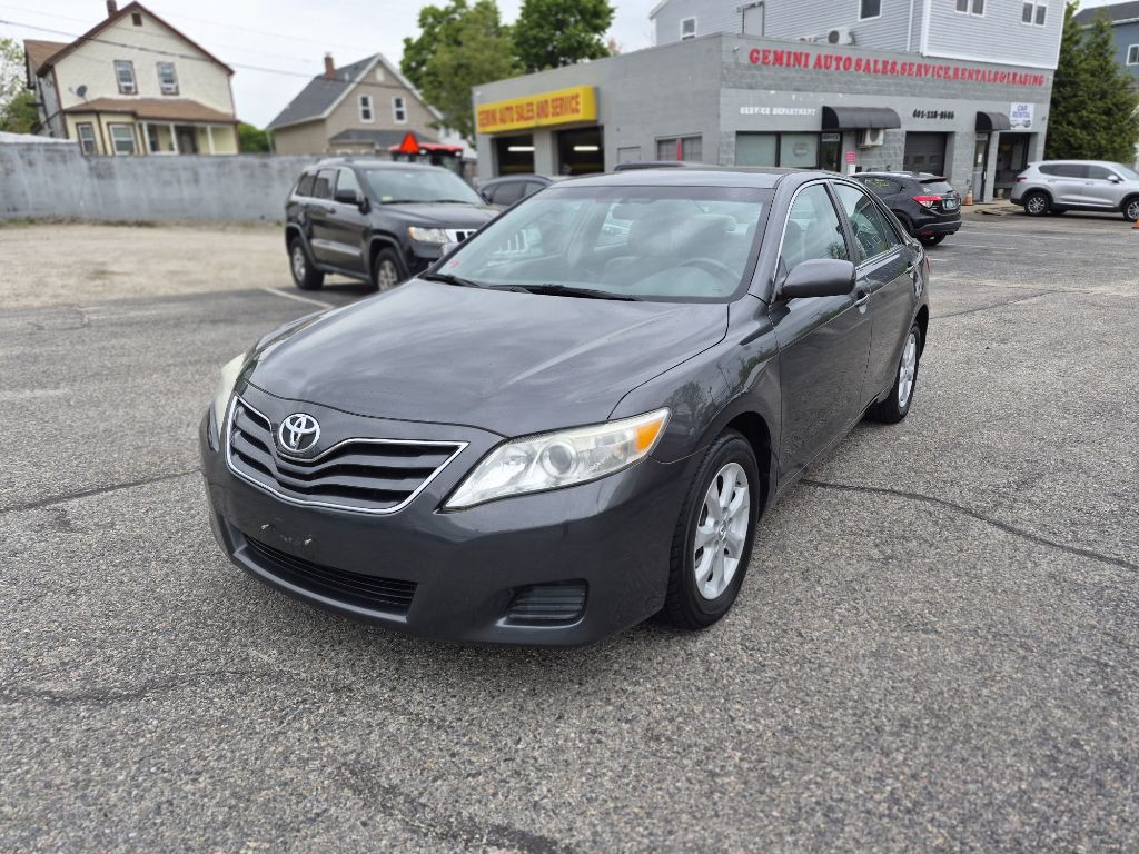 2011 Toyota Camry Image 1