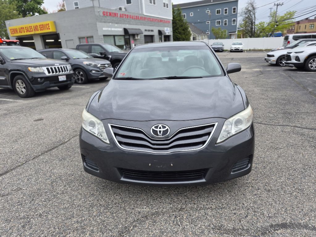 2011 Toyota Camry Image 3